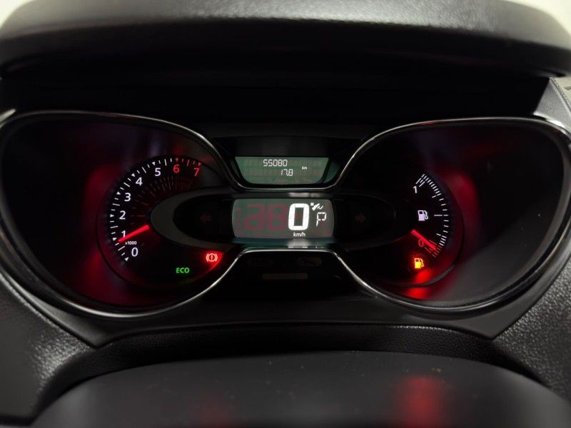 RENAULT CAPTUR 2.0 16V INTENSE 2017/2018 SUL SERRA MOTORS CAXIAS DO SUL / Carros no Vale RENAULT CAPTUR 2.0 16V INTENSE 2017/2018 SUL SERRA MOTORS CAXIAS DO SUL / Carros no Vale