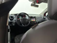 RENAULT CAPTUR 2.0 16V INTENSE 2017/2018 SUL SERRA MOTORS CAXIAS DO SUL / Carros no Vale