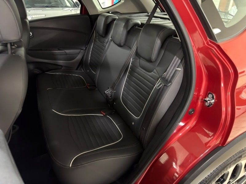 RENAULT CAPTUR 2.0 16V INTENSE 2017/2018 SUL SERRA MOTORS CAXIAS DO SUL / Carros no Vale RENAULT CAPTUR 2.0 16V INTENSE 2017/2018 SUL SERRA MOTORS CAXIAS DO SUL / Carros no Vale