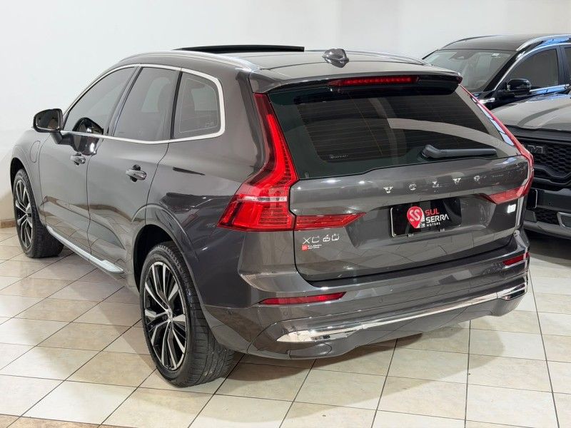 VOLVO XC60 2.0 T8 ULTIMATE AWD HIBRIDO 2022/2023 SUL SERRA MOTORS CAXIAS DO SUL / Carros no Vale VOLVO XC60 2.0 T8 ULTIMATE AWD HIBRIDO 2022/2023 SUL SERRA MOTORS CAXIAS DO SUL / Carros no Vale