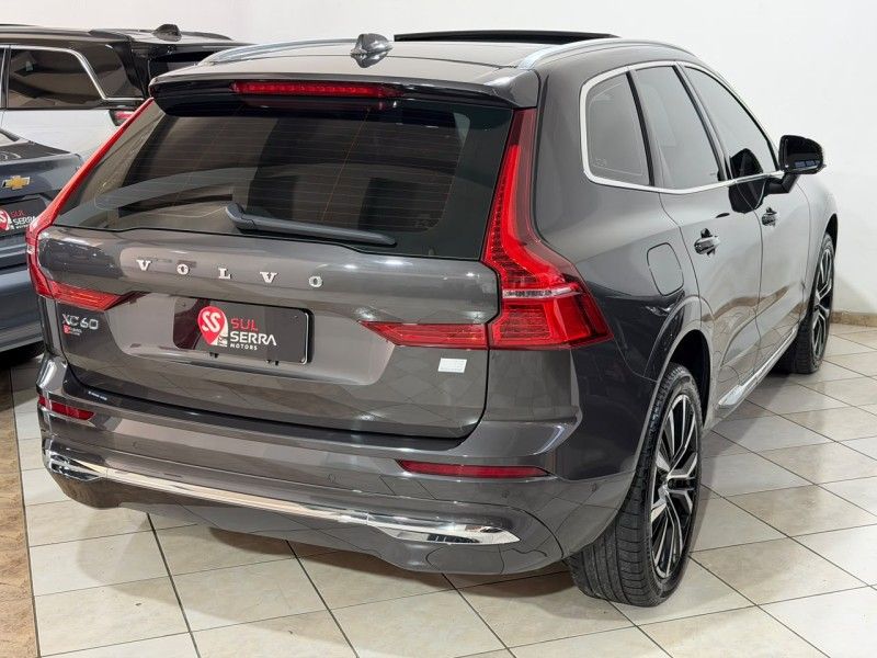 VOLVO XC60 2.0 T8 ULTIMATE AWD HIBRIDO 2022/2023 SUL SERRA MOTORS CAXIAS DO SUL / Carros no Vale VOLVO XC60 2.0 T8 ULTIMATE AWD HIBRIDO 2022/2023 SUL SERRA MOTORS CAXIAS DO SUL / Carros no Vale