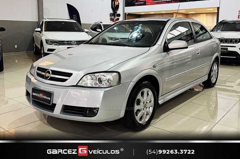 CHEVROLET ASTRA 2.0 MPFI CD 8V 2003/2003 GARCEZ VEÍCULOS BENTO GONÇALVES / Carros no Vale CHEVROLET ASTRA 2.0 MPFI CD 8V 2003/2003 GARCEZ VEÍCULOS BENTO GONÇALVES / Carros no Vale