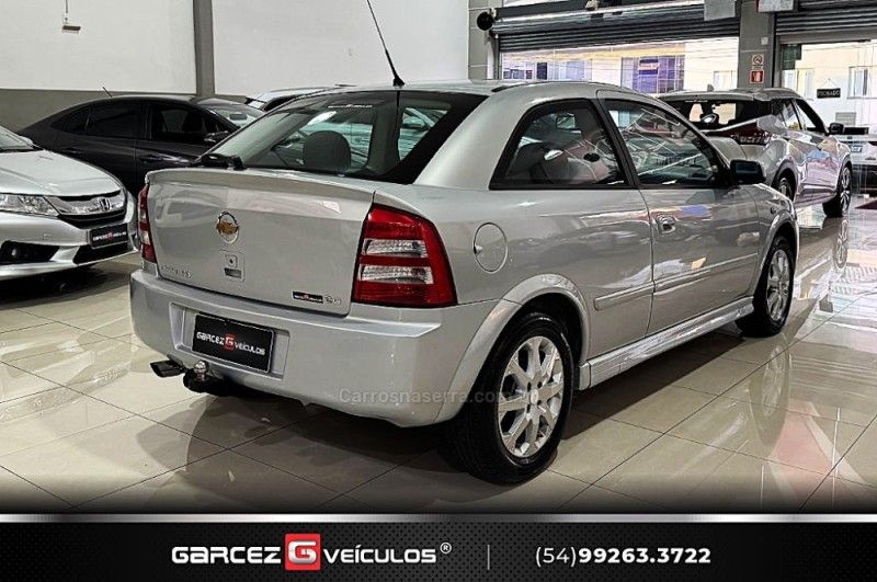 CHEVROLET ASTRA 2.0 MPFI CD 8V 2003/2003 GARCEZ VEÍCULOS BENTO GONÇALVES / Carros no Vale CHEVROLET ASTRA 2.0 MPFI CD 8V 2003/2003 GARCEZ VEÍCULOS BENTO GONÇALVES / Carros no Vale