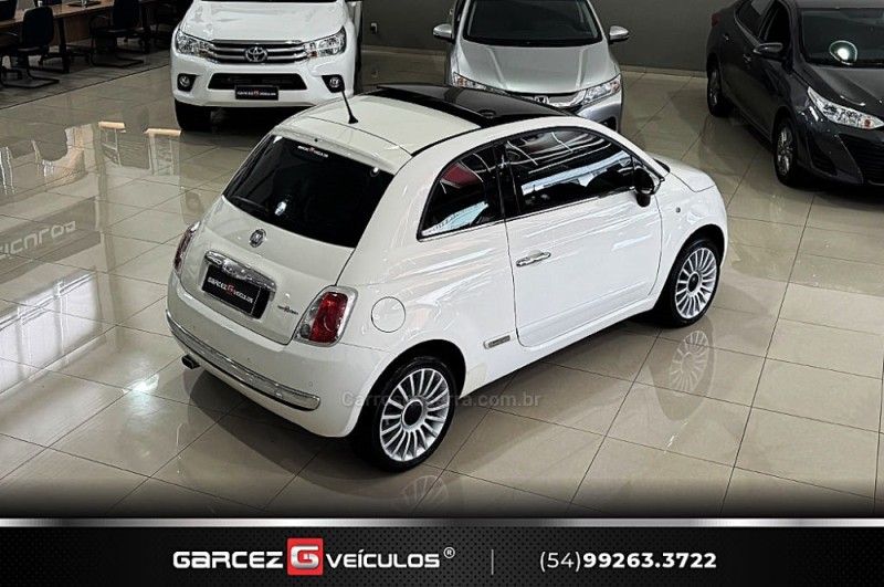 FIAT 500 1.4 LOUNGE 16V 2009/2010 GARCEZ VEÍCULOS BENTO GONÇALVES / Carros no Vale