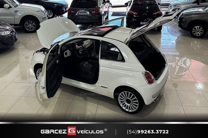 FIAT 500 1.4 LOUNGE 16V 2009/2010 GARCEZ VEÍCULOS BENTO GONÇALVES / Carros no Vale