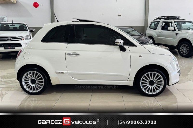 FIAT 500 1.4 LOUNGE 16V 2009/2010 GARCEZ VEÍCULOS BENTO GONÇALVES / Carros no Vale