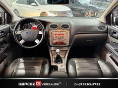 FORD FOCUS 2.0 GLX 16V 2012/2013 GARCEZ VEÍCULOS BENTO GONÇALVES / Carros no Vale