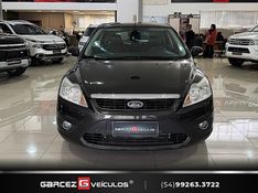 FORD FOCUS 2.0 GLX 16V 2012/2013 GARCEZ VEÍCULOS BENTO GONÇALVES / Carros no Vale