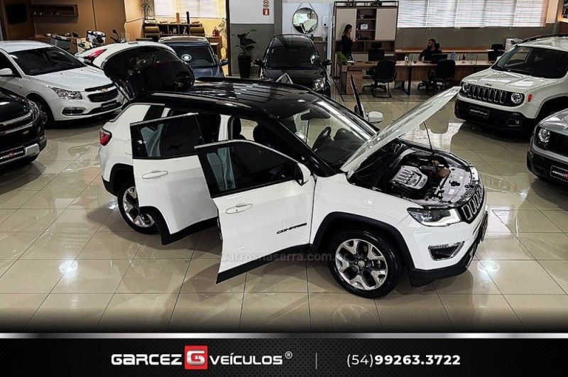 JEEP COMPASS 2.0 16V LIMITED 2017/2018 GARCEZ VEÍCULOS BENTO GONÇALVES / Carros no Vale