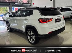 JEEP COMPASS 2.0 16V LIMITED 2017/2018 GARCEZ VEÍCULOS BENTO GONÇALVES / Carros no Vale