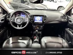 JEEP COMPASS 2.0 16V LIMITED 2017/2018 GARCEZ VEÍCULOS BENTO GONÇALVES / Carros no Vale