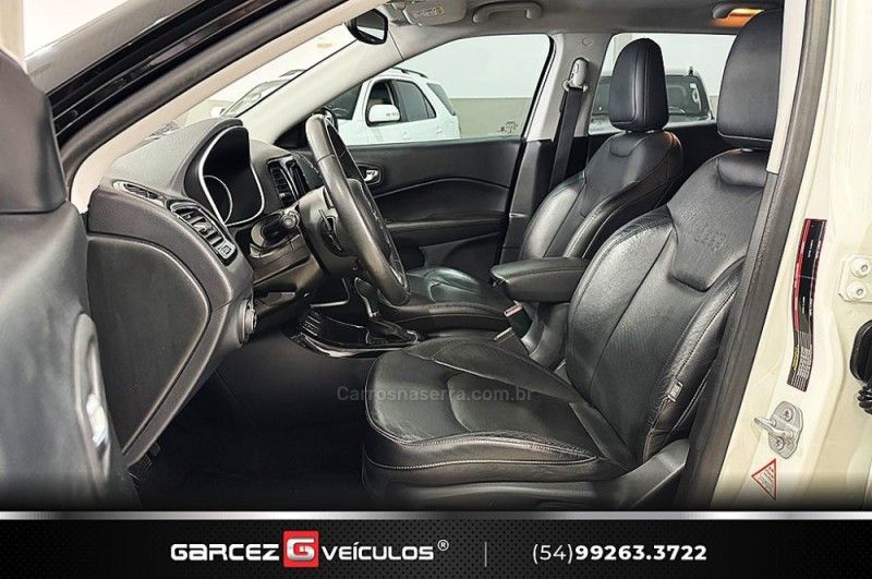 JEEP COMPASS 2.0 16V LIMITED 2017/2018 GARCEZ VEÍCULOS BENTO GONÇALVES / Carros no Vale JEEP COMPASS 2.0 16V LIMITED 2017/2018 GARCEZ VEÍCULOS BENTO GONÇALVES / Carros no Vale