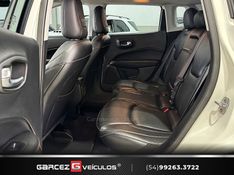 JEEP COMPASS 2.0 16V LIMITED 2017/2018 GARCEZ VEÍCULOS BENTO GONÇALVES / Carros no Vale