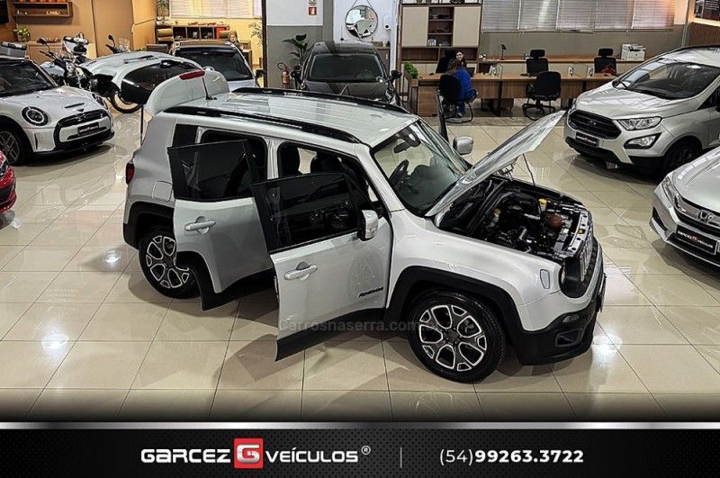 JEEP RENEGADE 1.8 16V LONGITUDE 2018/2018 GARCEZ VEÍCULOS BENTO GONÇALVES / Carros no Vale