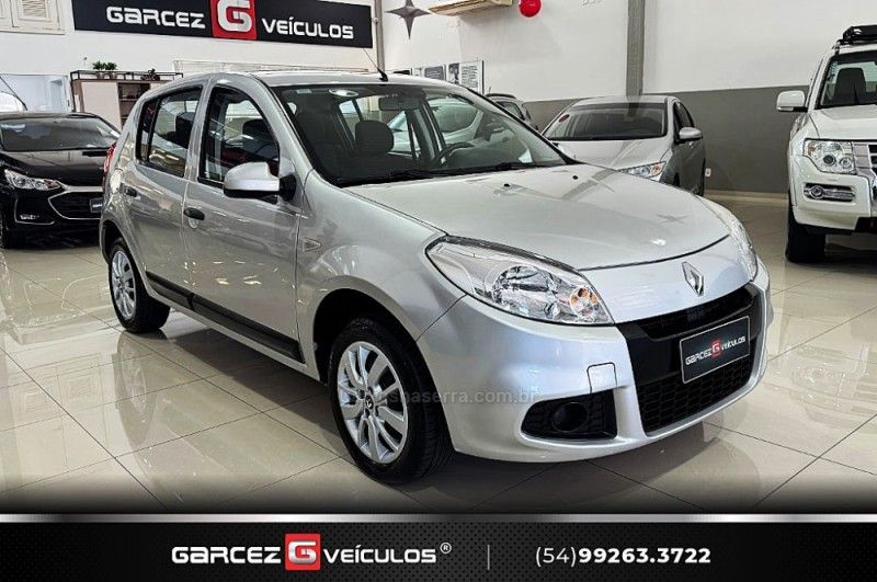 RENAULT SANDERO 1.6 EXPRESSION 8V 2011/2012 GARCEZ VEÍCULOS BENTO GONÇALVES / Carros no Vale