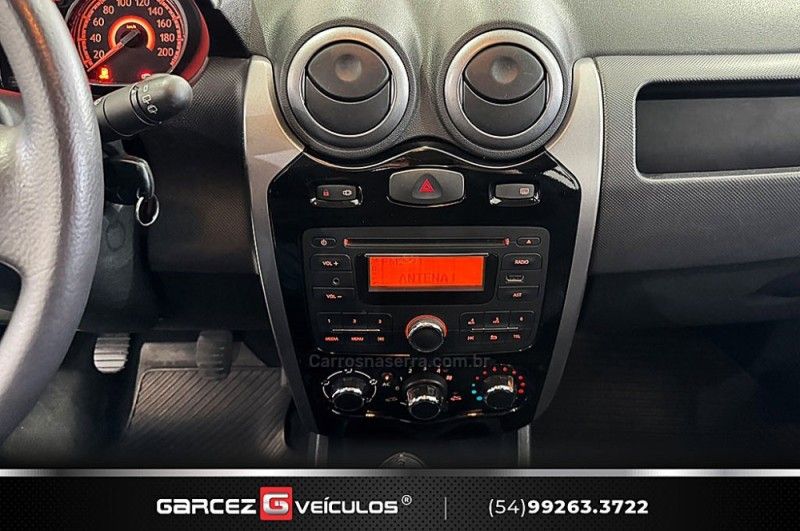 RENAULT SANDERO 1.6 EXPRESSION 8V 2011/2012 GARCEZ VEÍCULOS BENTO GONÇALVES / Carros no Vale