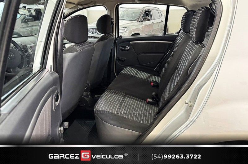 RENAULT SANDERO 1.6 EXPRESSION 8V 2011/2012 GARCEZ VEÍCULOS BENTO GONÇALVES / Carros no Vale