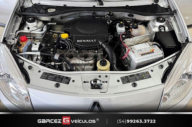 RENAULT SANDERO 1.6 EXPRESSION 8V 2011/2012 GARCEZ VEÍCULOS BENTO GONÇALVES / Carros no Vale