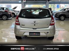 RENAULT SANDERO 1.6 EXPRESSION 8V 2011/2012 GARCEZ VEÍCULOS BENTO GONÇALVES / Carros no Vale