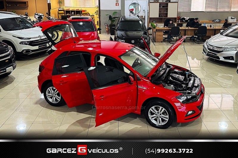 VOLKSWAGEN POLO 1.0 200 TSI COMFORTLINE 2018/2019 GARCEZ VEÍCULOS BENTO GONÇALVES / Carros no Vale