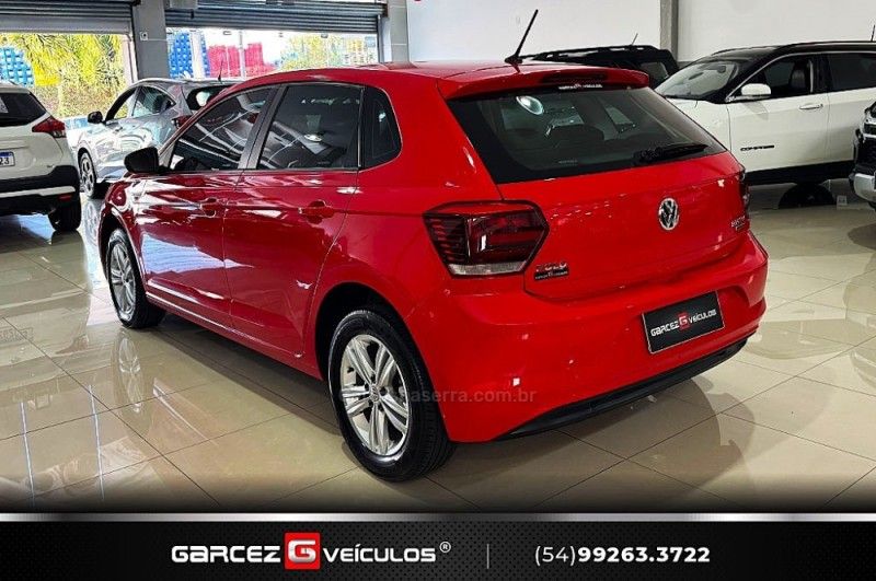 VOLKSWAGEN POLO 1.0 200 TSI COMFORTLINE 2018/2019 GARCEZ VEÍCULOS BENTO GONÇALVES / Carros no Vale