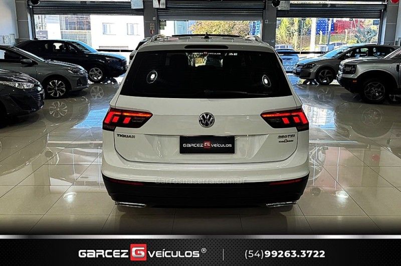 VOLKSWAGEN TIGUAN 1.4 ALLSPACE COMFORT 250 TSI 2018/2019 GARCEZ VEÍCULOS BENTO GONÇALVES / Carros no Vale