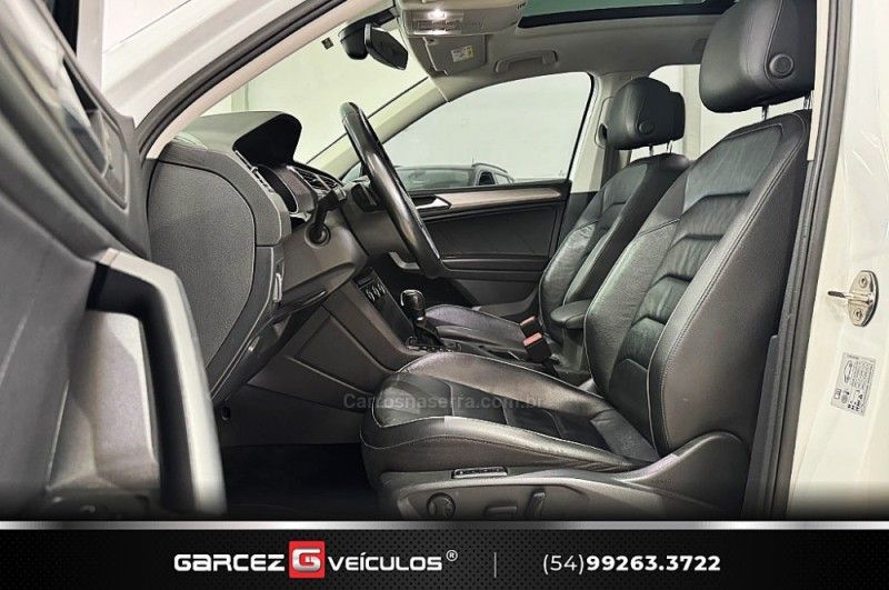 VOLKSWAGEN TIGUAN 1.4 ALLSPACE COMFORT 250 TSI 2018/2019 GARCEZ VEÍCULOS BENTO GONÇALVES / Carros no Vale