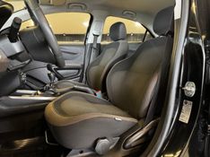 CHEVROLET PRISMA 1.4 MPFI LT 8V 2015/2016 GRIFFCAR MULTIMARCAS DOIS IRMÃOS / Carros no Vale