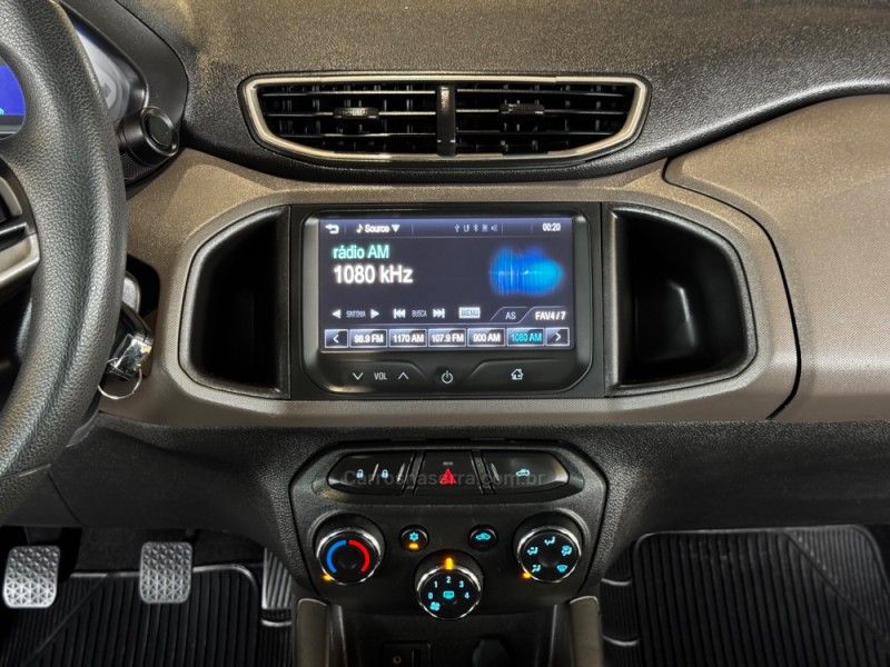 CHEVROLET PRISMA 1.4 MPFI LT 8V 2015/2016 GRIFFCAR MULTIMARCAS DOIS IRMÃOS / Carros no Vale CHEVROLET PRISMA 1.4 MPFI LT 8V 2015/2016 GRIFFCAR MULTIMARCAS DOIS IRMÃOS / Carros no Vale
