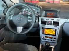 CHEVROLET VECTRA 2.0 MPFI ELEGANCE 8V 2008/2009 GRIFFCAR MULTIMARCAS DOIS IRMÃOS / Carros no Vale
