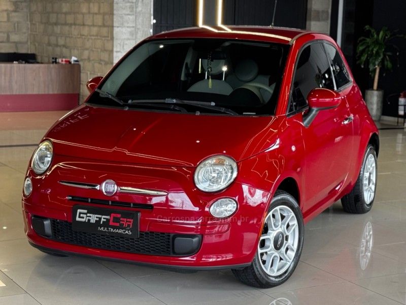 FIAT 500 1.4 CULT 8V AUTOMATIZADO 2014/2015 GRIFFCAR MULTIMARCAS DOIS IRMÃOS / Carros no Vale