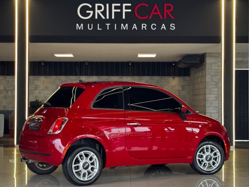 FIAT 500 1.4 CULT 8V AUTOMATIZADO 2014/2015 GRIFFCAR MULTIMARCAS DOIS IRMÃOS / Carros no Vale