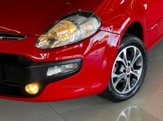 FIAT PUNTO 1.4 ATTRACTIVE ITALIA 8V 2015/2015 GRIFFCAR MULTIMARCAS DOIS IRMÃOS / Carros no Vale