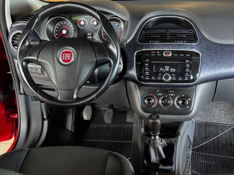 FIAT PUNTO 1.4 ATTRACTIVE ITALIA 8V 2015/2015 GRIFFCAR MULTIMARCAS DOIS IRMÃOS / Carros no Vale