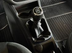 FIAT PUNTO 1.4 ATTRACTIVE ITALIA 8V 2015/2015 GRIFFCAR MULTIMARCAS DOIS IRMÃOS / Carros no Vale