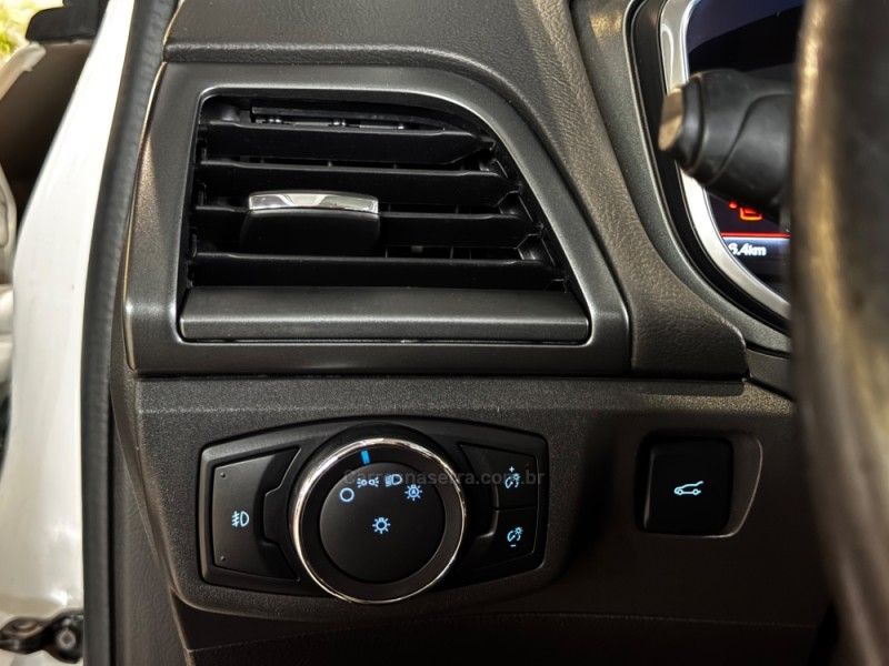 FORD FUSION 2.0 TITANIUM GTDI ECOBOOST AWD 2014/2015 GRIFFCAR MULTIMARCAS DOIS IRMÃOS / Carros no Vale FORD FUSION 2.0 TITANIUM GTDI ECOBOOST AWD 2014/2015 GRIFFCAR MULTIMARCAS DOIS IRMÃOS / Carros no Vale