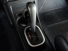 NISSAN TIIDA 1.8 SL 16V 2010/2011 GRIFFCAR MULTIMARCAS DOIS IRMÃOS / Carros no Vale