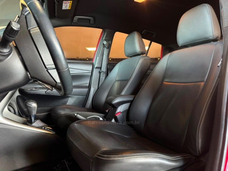 TOYOTA YARIS 1.5 XS 16V 2018/2019 GRIFFCAR MULTIMARCAS DOIS IRMÃOS / Carros no Vale