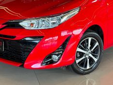 TOYOTA YARIS 1.5 XS 16V 2018/2019 GRIFFCAR MULTIMARCAS DOIS IRMÃOS / Carros no Vale