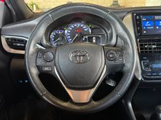 TOYOTA YARIS 1.5 XS 16V 2018/2019 GRIFFCAR MULTIMARCAS DOIS IRMÃOS / Carros no Vale