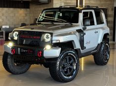 TROLLER T4 3.2 TDI 4X4 20V TURBO INTERCOOLER 2015/2016 GRIFFCAR MULTIMARCAS DOIS IRMÃOS / Carros no Vale
