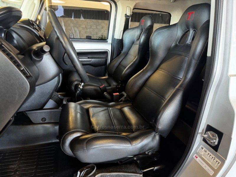TROLLER T4 3.2 TDI 4X4 20V TURBO INTERCOOLER 2015/2016 GRIFFCAR MULTIMARCAS DOIS IRMÃOS / Carros no Vale