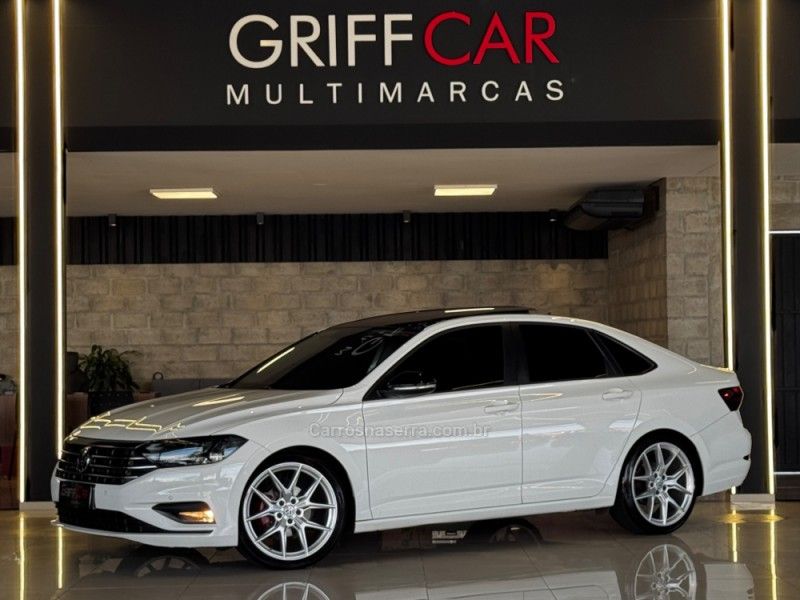 VOLKSWAGEN JETTA 1.4 16V TSI COMFORTLINE TIPTRONIC 2019/2019 GRIFFCAR MULTIMARCAS DOIS IRMÃOS / Carros no Vale
