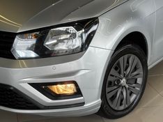 VOLKSWAGEN VOYAGE 1.6 MSI TOTALFLEX 2020/2021 GRIFFCAR MULTIMARCAS DOIS IRMÃOS / Carros no Vale