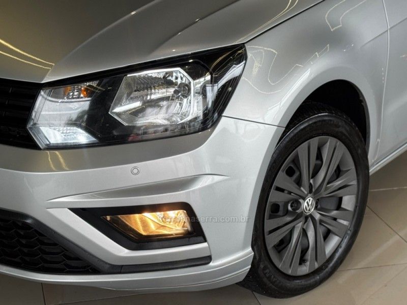 VOLKSWAGEN VOYAGE 1.6 MSI TOTALFLEX 2020/2021 GRIFFCAR MULTIMARCAS DOIS IRMÃOS / Carros no Vale