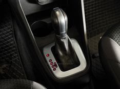 VOLKSWAGEN VOYAGE 1.6 MSI TOTALFLEX 2020/2021 GRIFFCAR MULTIMARCAS DOIS IRMÃOS / Carros no Vale