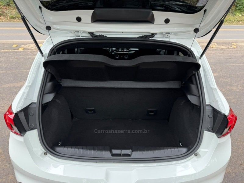 FIAT ARGO 1.3 8V TREKKING 2024/2025 KASPER VEÍCULOS DOIS IRMÃOS / Carros no Vale FIAT ARGO 1.3 8V TREKKING 2024/2025 KASPER VEÍCULOS DOIS IRMÃOS / Carros no Vale