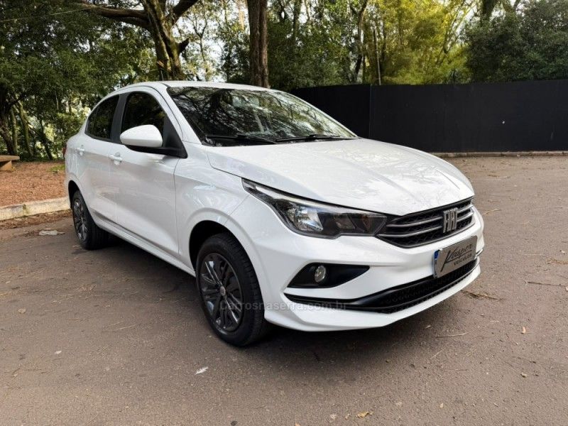 FIAT CRONOS 1.3 DRIVE 2023/2023 KASPER VEÍCULOS DOIS IRMÃOS / Carros no Vale
