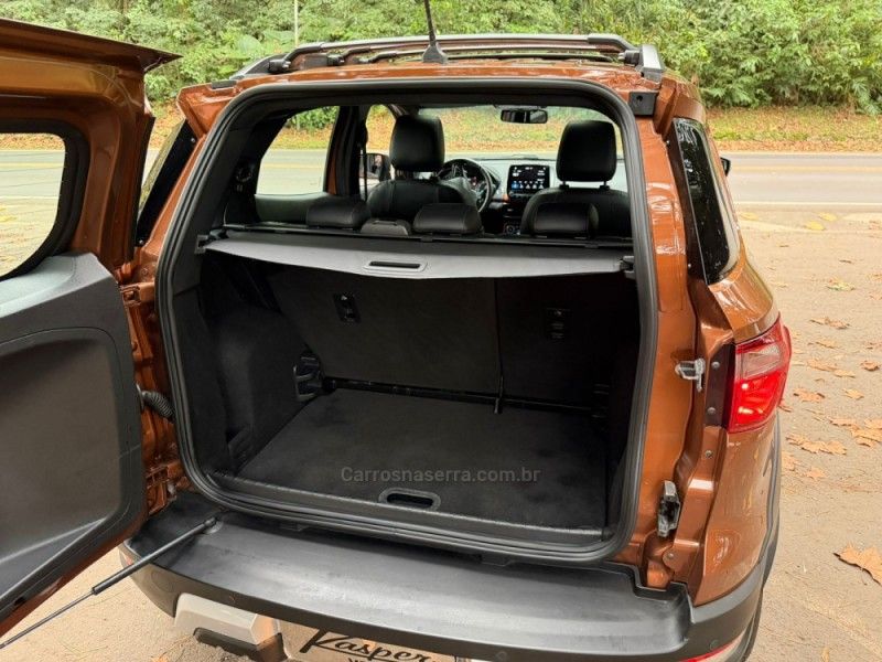 FORD ECOSPORT 2.0 STORM 4WD 16V 2018/2019 KASPER VEÍCULOS DOIS IRMÃOS / Carros no Vale