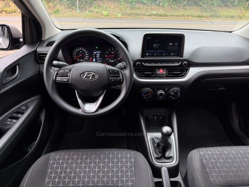 HYUNDAI HB20 1.0 COMFORT 12V 2023/2023 KASPER VEÍCULOS DOIS IRMÃOS / Carros no Vale